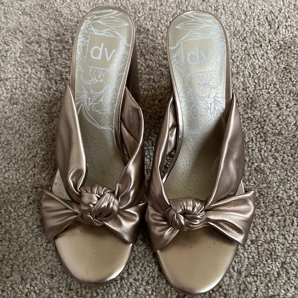 dv by Dolce Vita knotted rose gold mule heels - Picture 1 of 6